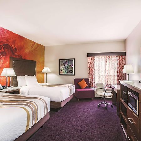La Quinta By Wyndham Chambersburg Hotel Exterior photo